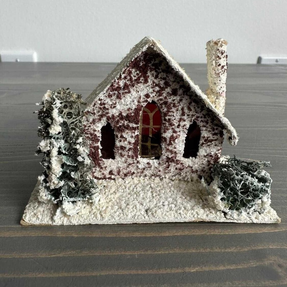 Vintage Christmas Putz house - made in Japan